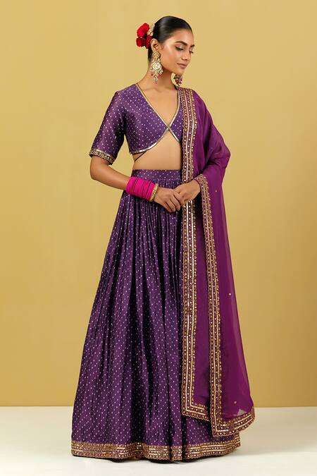 Ikshita Choudhary Purple Tissue Embroidered Sequin Work Scallop Border Dupatta Online at Aza Fashions Ikshita Choudhary_Purple Tissue Embroidered Sequin Work Scallop Border Dupatta_Online_at_Aza_Fashions