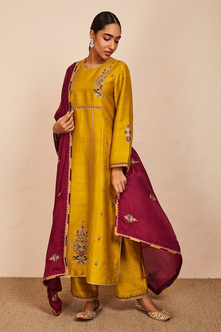 Sue Mue Raw Silk Embroidered Kurta Pant Set 