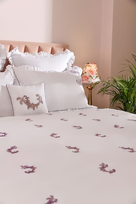 La Paloma White 100% Cotton Embroidered Baroque Bedsheet Set 