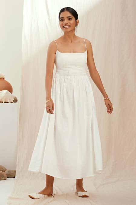Buy zooomberg White Long Sleeve Embossed Flare Dress (Medium) at Amazon.in