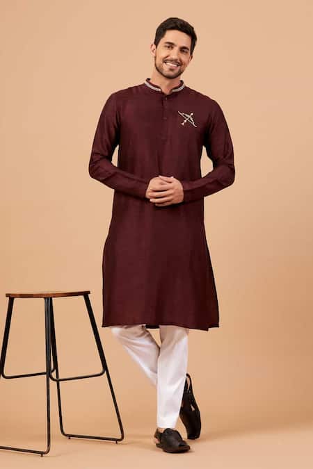 Hilo Design Adira Placement Embroidered Kurta Set 