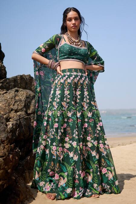 Buy Lashkaraa Green Georgette Zari, Sequins Scoop Neck, Open Floral Embroidered Kurta Set at Aza Fashions Buy_Lashkaraa_Green Georgette Zari, Sequins Scoop Neck, Open Floral Embroidered Kurta Set_at_Aza_Fashions