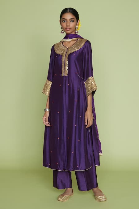 Label Niti Bothra Purple Silk Pitta, Marodi Keyhole Embroidered Kurta And Palazzo Set 