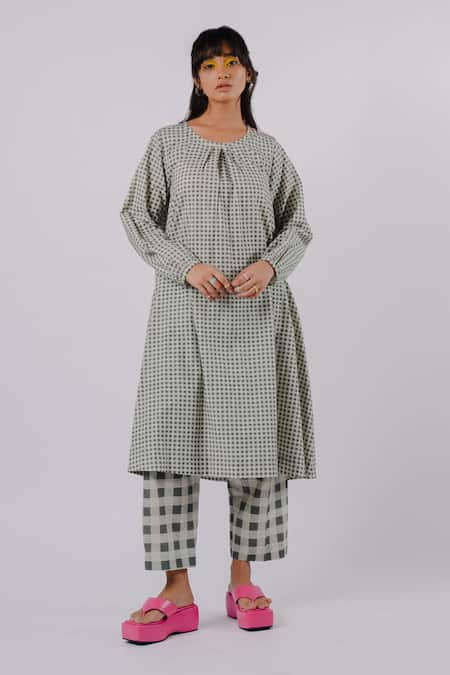 Tussah By Siddhi Shah Black Cotton Checkered Round Flared Pattern Kurta With Pant  