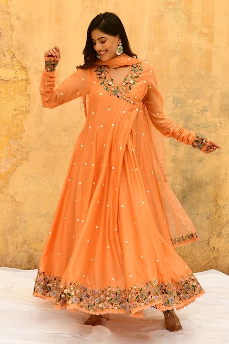 Label Niti Bothra Peach Pure And Handwoven Banarasi Silk Floral Bloom Angarkha Anarkali Set