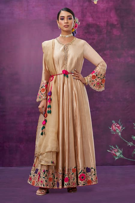 Label Niti Bothra Ivory Kora Silk Mughal Round Floral Applique Anarkali With Dupatta 