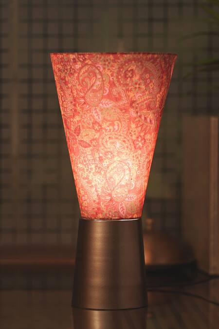 Shop Courtyard Red Powder Coated Iron Paisley Print Jai Table Lamp at Aza Fashions Shop_Courtyard_Red Powder Coated Iron Paisley Print Jai Table Lamp_at_Aza_Fashions