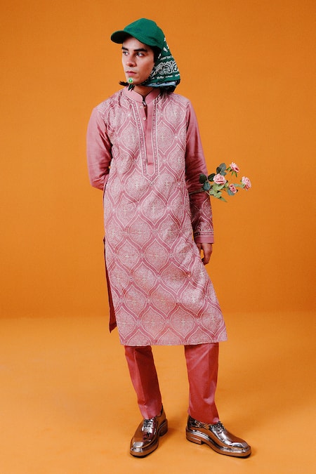 Wabi Sabi By Anshum-Ritesh Ogee Opulence Kurta Set 