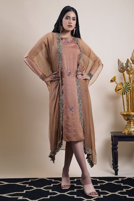 Bhusattva Stripe Pattern Dress With Cape 