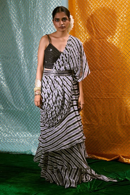 17:17 by Simmi Saboo Stripe Print Pre-Draped Saree With Blouse 