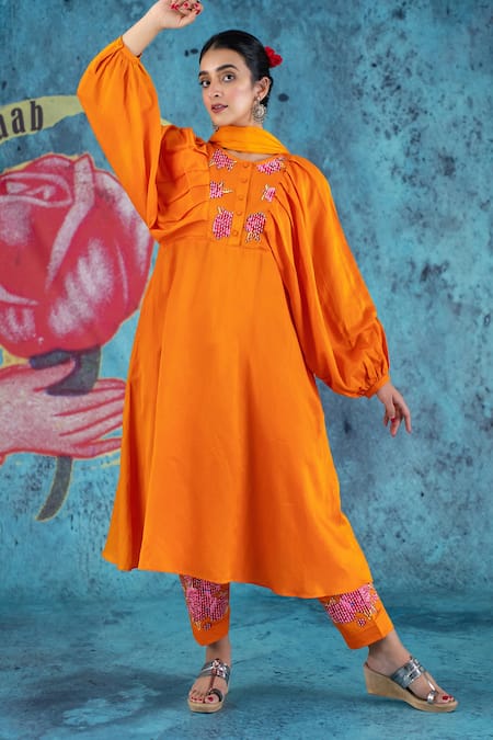 Kacha Tanka Orange Cotton Satin Applique Floral Round Neck Balloon Sleeve Anarkali Set