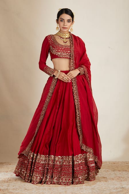 Astha Narang Red Chanderi Embroidered Nakshi Scoop Neck Bridal Lehenga Set 