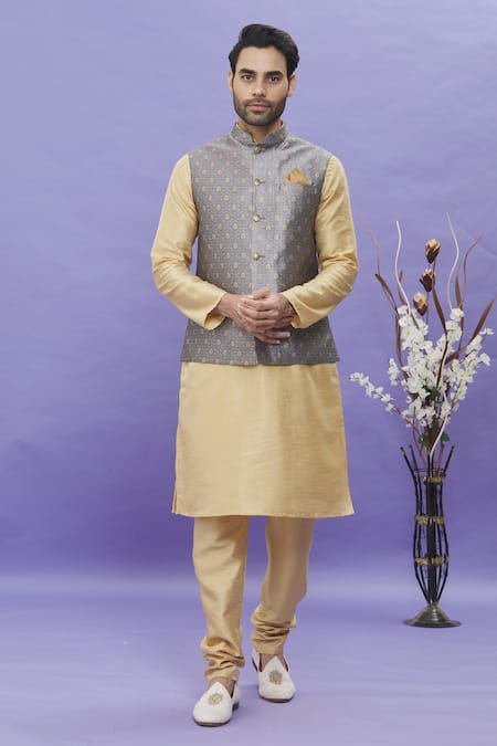 Arihant Rai Sinha Grey Floral Jacquard Bundi 