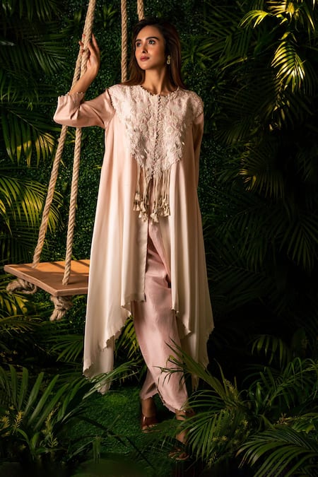 Pallavi Poddar Pink Dupion Embroidery Thread And Pearls Round Ombre Peacock Cape & Dhoti Pant Set 