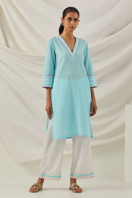 TIC Kali Chikankari Embroidered Short Kurta 