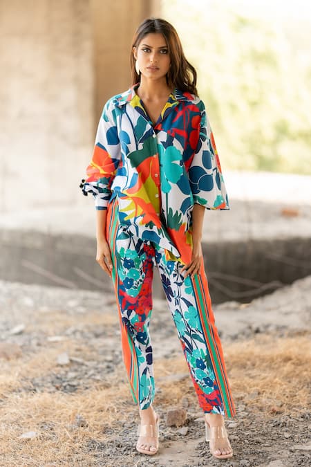 Pooja-Keyur Paradise Print Balloon Sleeve Shirt With Pant 