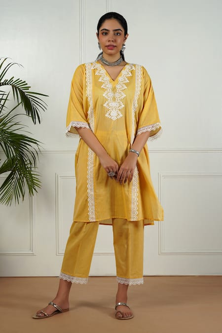 OMI Embroidered Straight Kurta & Pant Set 