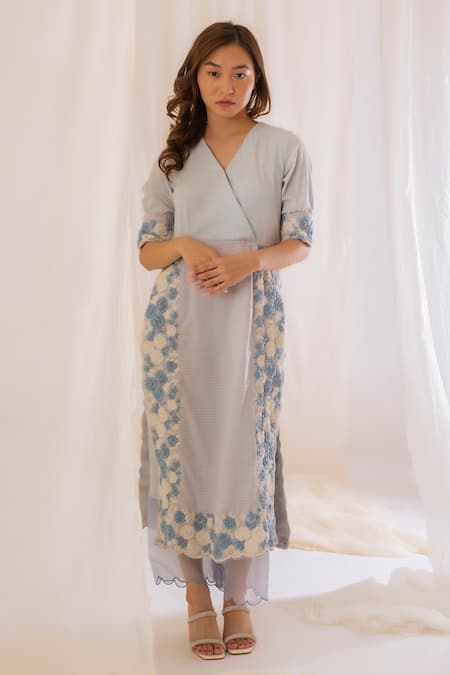Vaani Beswal Stripe Pattern Kurta And Pant Set 