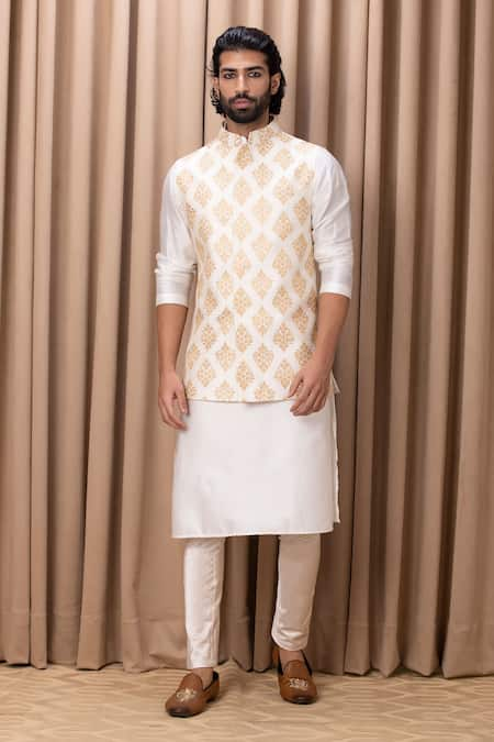 Ankit V Kapoor Ivory Cotton Silk Embroidered Floral Patterns Haider Bundi Kurta Set 