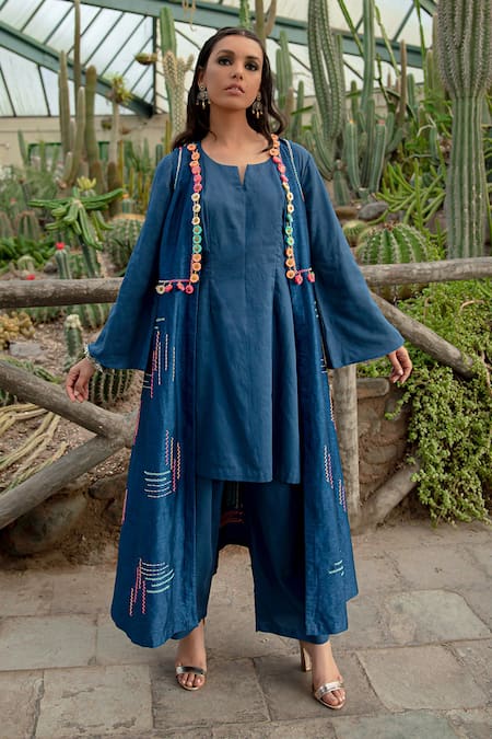 Kacha Tanka Hand Embroidered Flower Work Jacket Kurta Set 