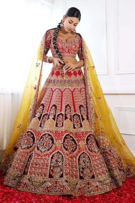 Pallavi Poddar Minar Zardozi Embroidered Bridal Lehenga Set 