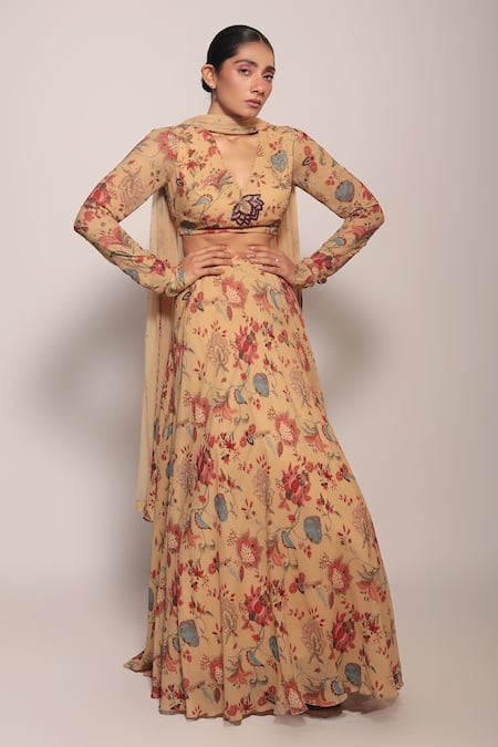 Label Shristi Chetani Floral Pattern Lehenga Embellished Blouse Set 