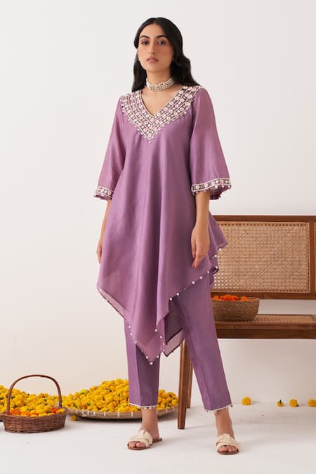 Shipraa Grover Purple Chanderi Embroidered Sequin V Neck Aaliyah Asymmetrical Kurta Pant Set 