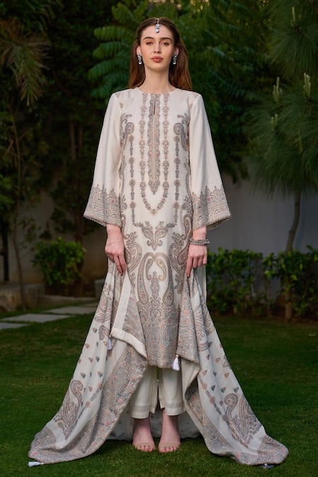 Safaa Nuraaniyah Paisley Pattern Woven Kurta Set 