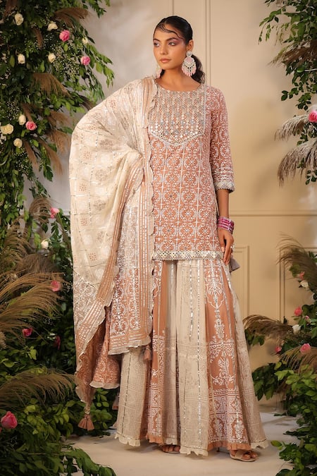 BAIRAAS Peach Mulmul Print Khari Round Neck Kurta Set