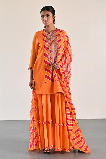 k-anshika Kurta Set With Leheriya Pattern Dupatta 