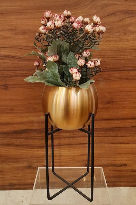 Order Happiness Gold Iron Metal Stand Pot With Flower 