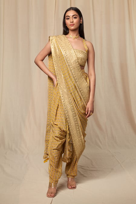 20 Beautiful Designs of Dhoti Sarees For Women in Fashion