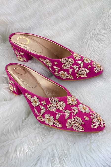 Yoki | Shoes | Yoki Pink Velvet Chunky Block Heel Bow Accent Heel Shoes  Size 85 Fits Like 75 | Poshmark