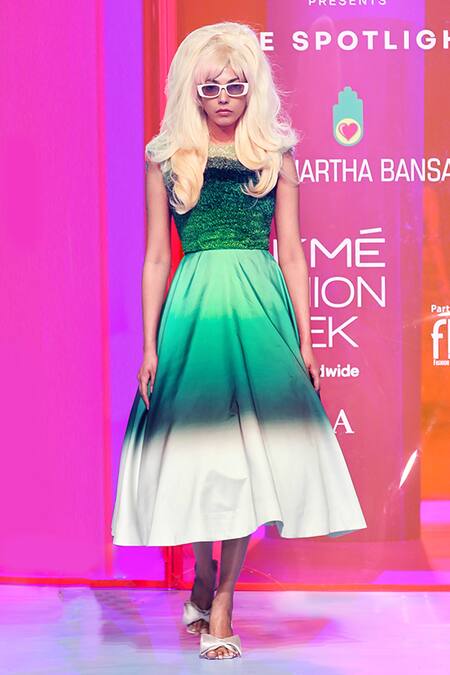 Buy Siddhartha Bansal Green Silk Taffeta Embroidery Ribbon Round Ombre Fit And Flare Dress at Aza Fashions Buy_Siddhartha Bansal_Green Silk Taffeta Embroidery Ribbon Round Ombre Fit And Flare Dress _at_Aza_Fashions