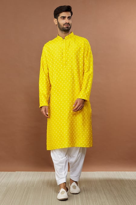 Aham-Vayam Maharaja Embroidered Kurta & Patiala Set 