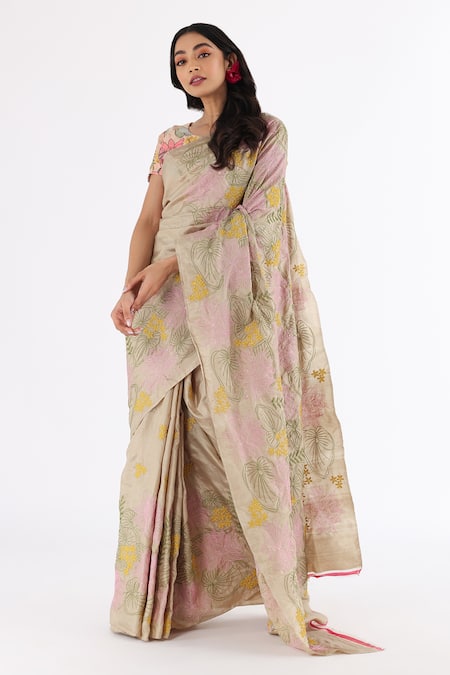 Nakita Singh Grey Handwoven Silk Embroidered Thread And Sequin Work Saree With Blouse  