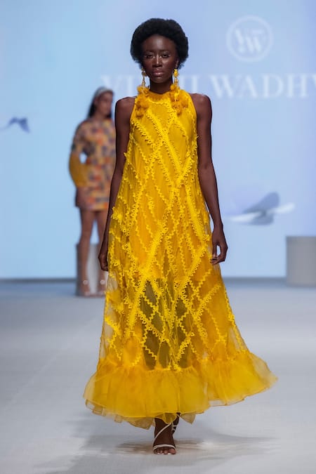 Vidhi Wadhwani - Yellow Silk Organza Applique Work 3d Geometric Irene  Trapeze Gown For Women