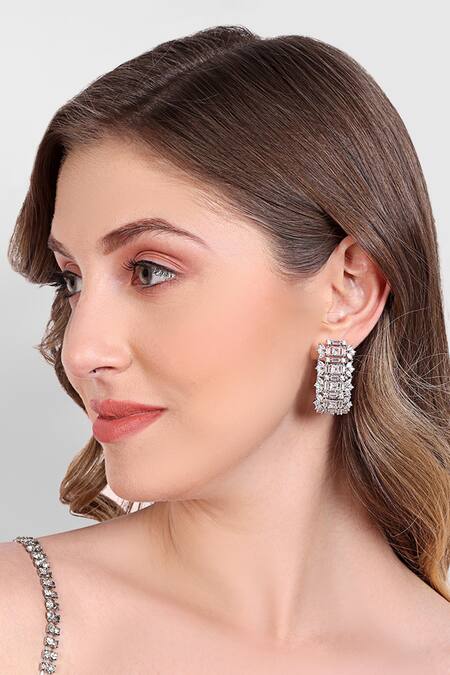 Shop_Auraa Trends_White Zari Rectangular Shape Stud Earrings_at_Aza_Fashions