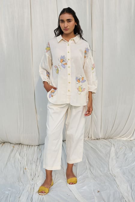 Ayaka White Cotton Embroidery Collared Flower Applique Shirt
