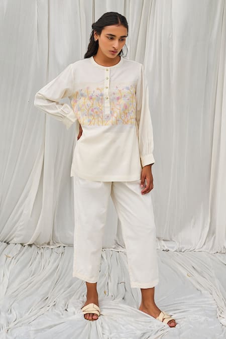 Ayaka White Cotton Embroidery Round Neck Floral Straight Top