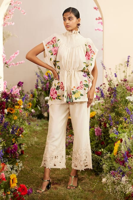 Chandrima Floral Embroidered Kaftan 