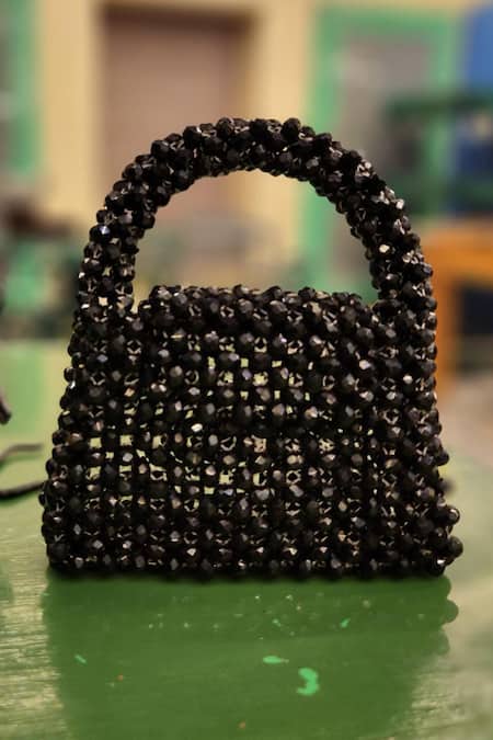 The Hand-Beaded Chanel Bag That Takes 120 Hours to Embroider - The New York  Times