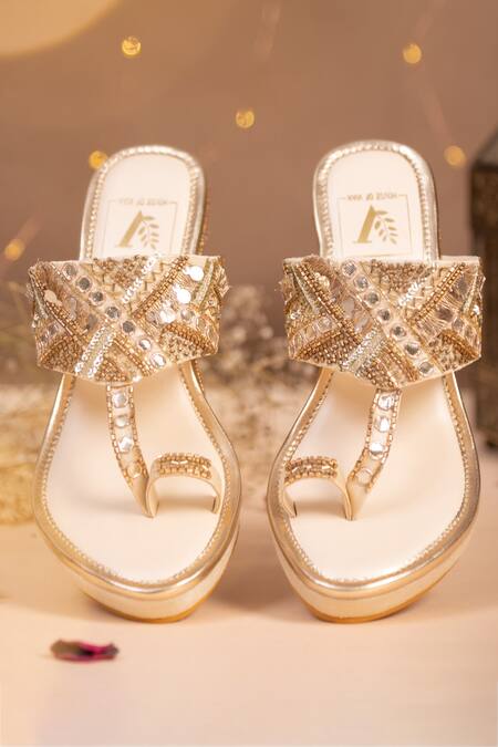 Golden Bridal Sandals - Get Best Price from Manufacturers & Suppliers in  India