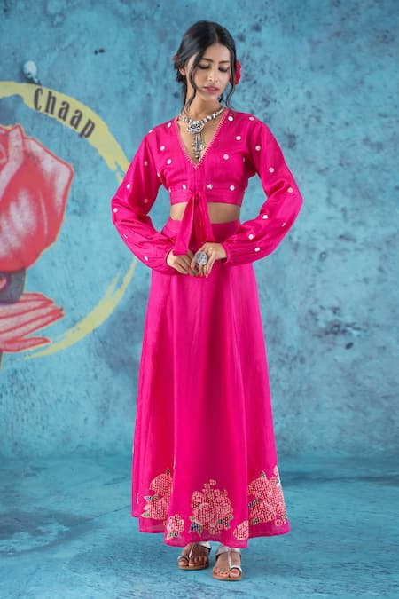 Kacha Tanka Pink Cotton Satin Applique Floral V Neck Mirror Embellished Blouse And Skirt Set