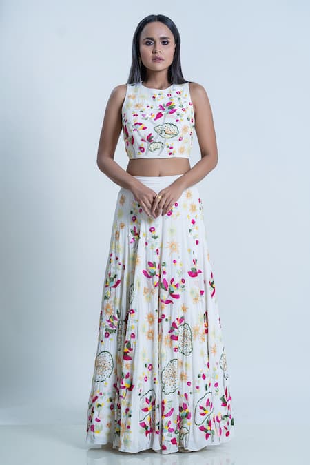 Nautanky Hand Embroidered Blouse With Lehenga 
