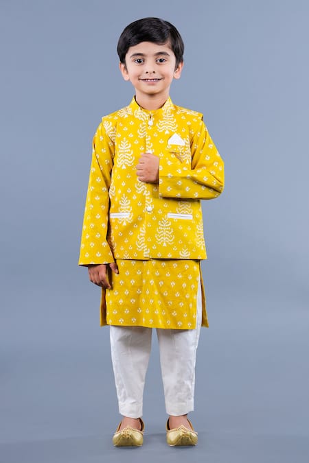 Shining Kanika Tree Motif Yellow Kurta Set 