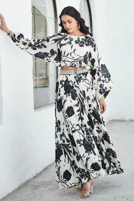 Long skirt hotsell aur top