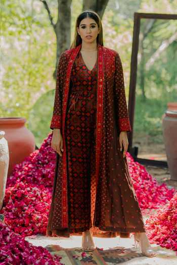 Buy Pooja-Keyur Red Silk Embroidery V-neck Floral Print Overlay Jacket at Aza Fashions Buy_Pooja-Keyur_Red Silk Embroidery V-neck Floral Print Overlay Jacket_at_Aza_Fashions