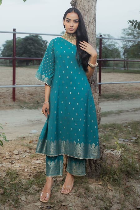 Safaa Alia Woven A-Line Kurta And Pant Set 