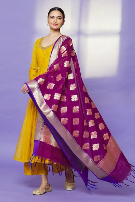 Samyukta Singhania Botanical Pattern Magenta Dupatta 